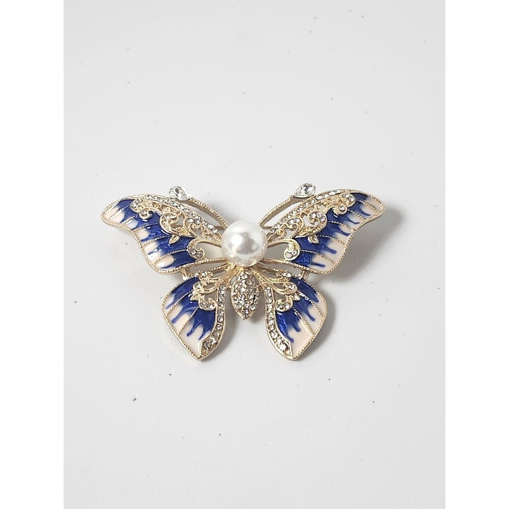 Beautiful Blue Butterfly Brooch